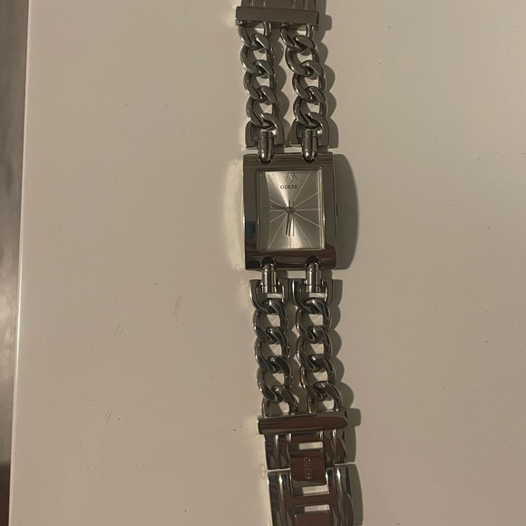 GUESS Watch - Picture 2 of 3